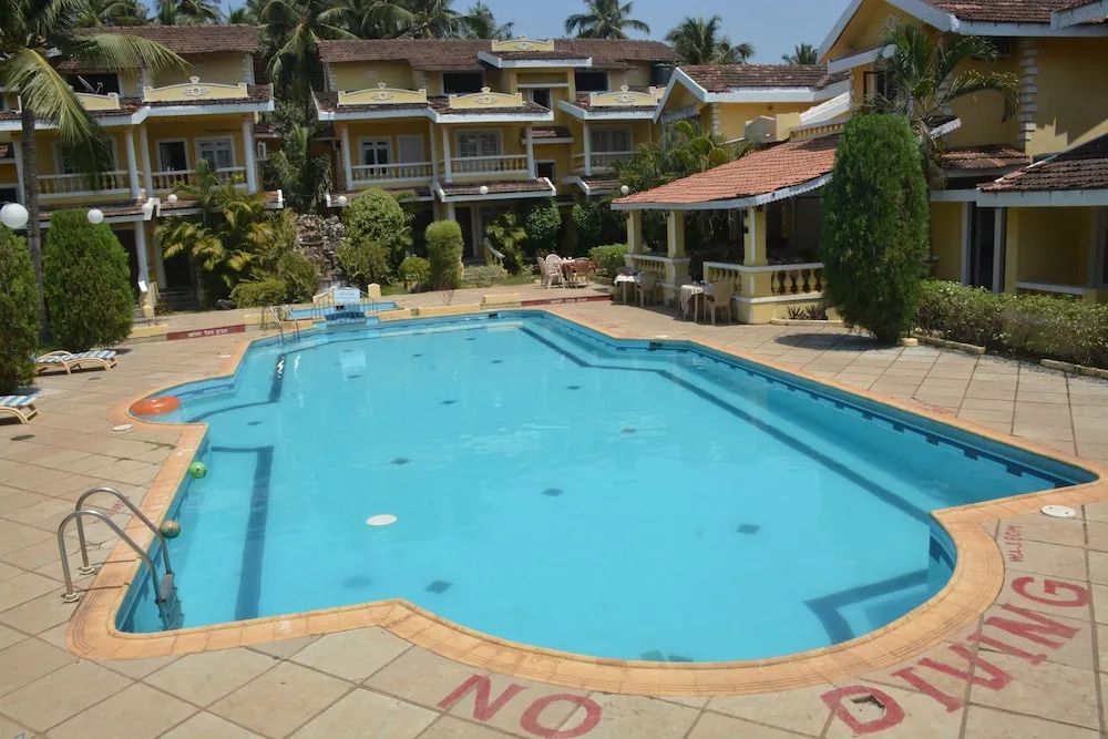 Holiday Beach Resort mrkt by SPLENOR