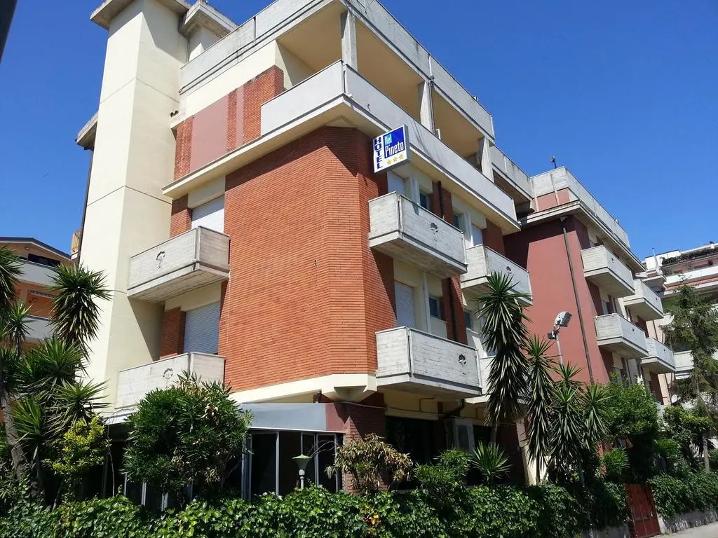 Hotel Nel Pineto