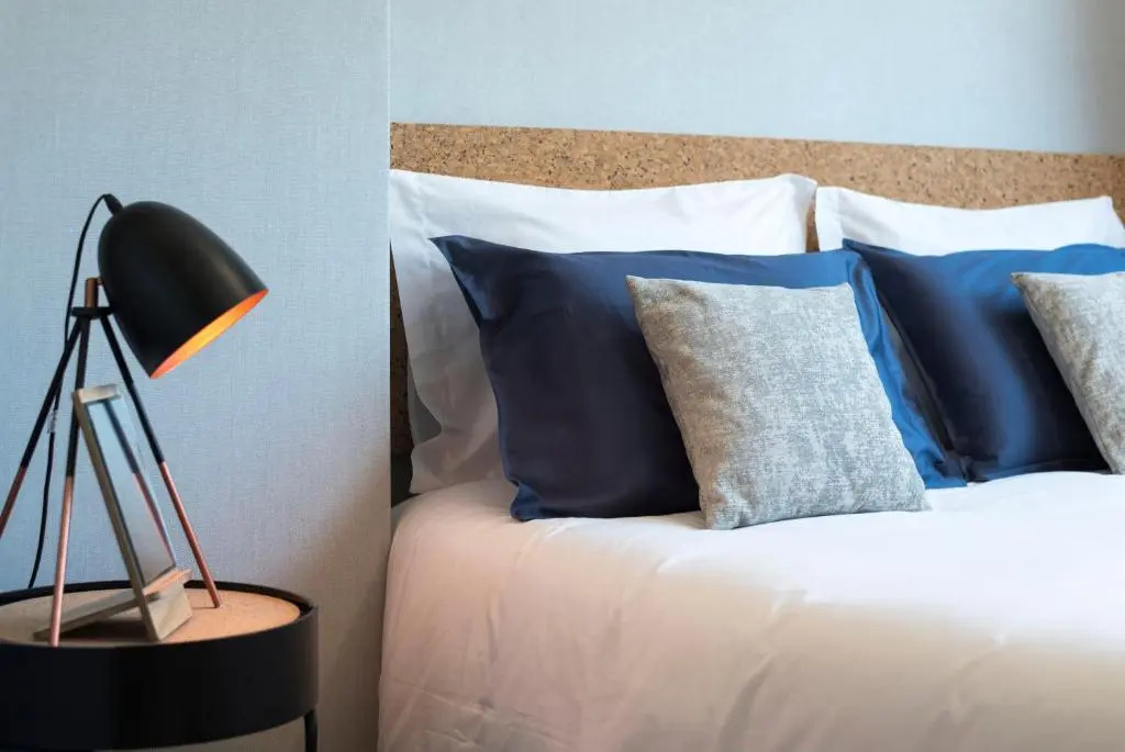 CN150 boutique studio, charming flat