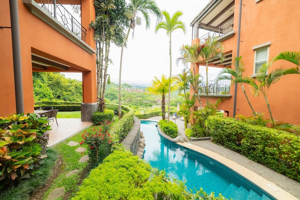 Montebello 4E 3 bdr Pool View in Los Suenos