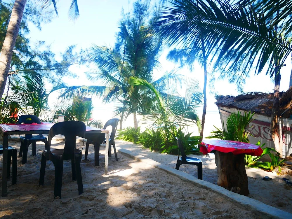 Bush Beach backpackers