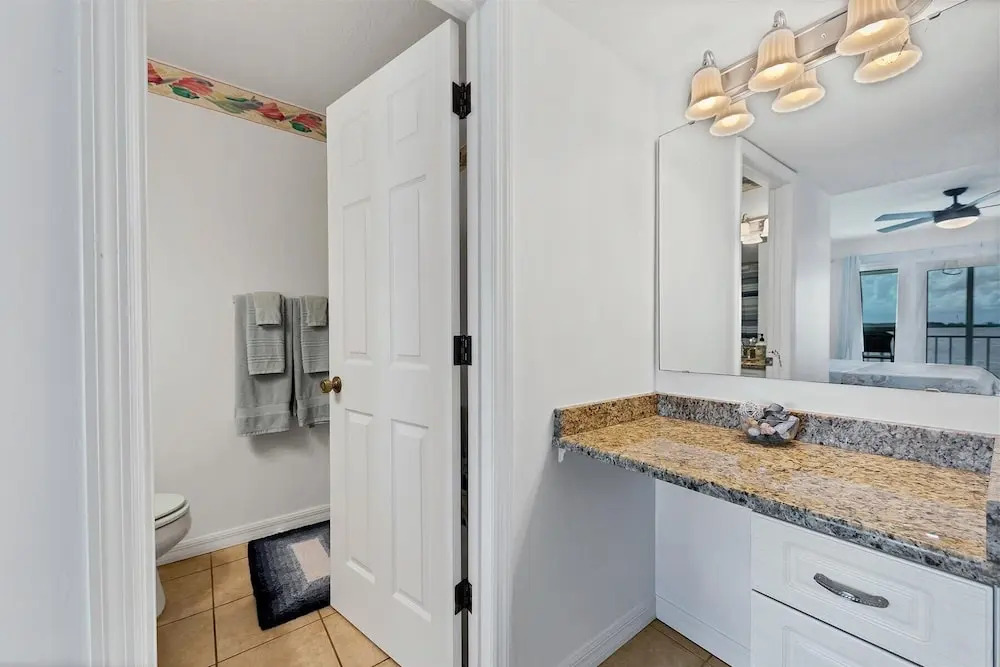 Port Charlotte Private Waterfront Condo Wa4410-317