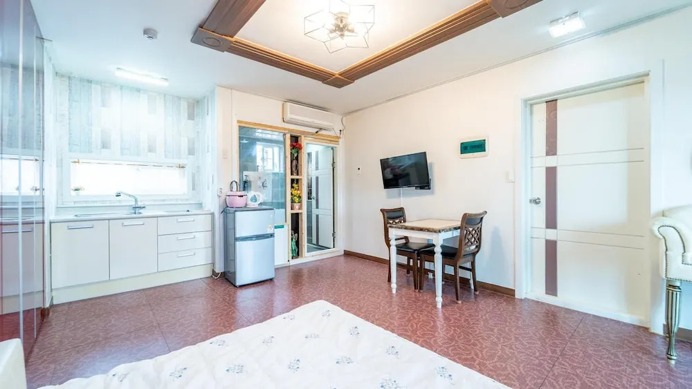 Youngheungdo Roma Spa Pension