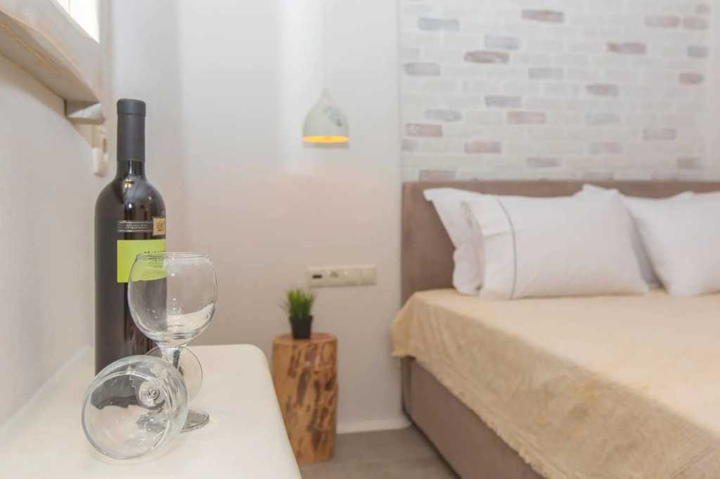 Ampelos Suites
