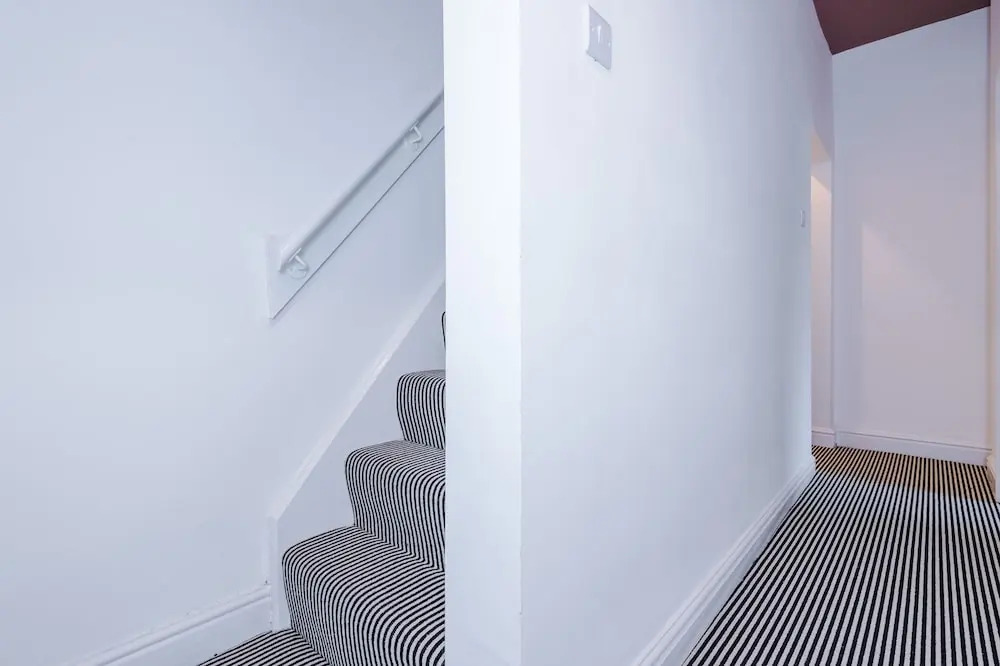Newly Renovated home-Manchester