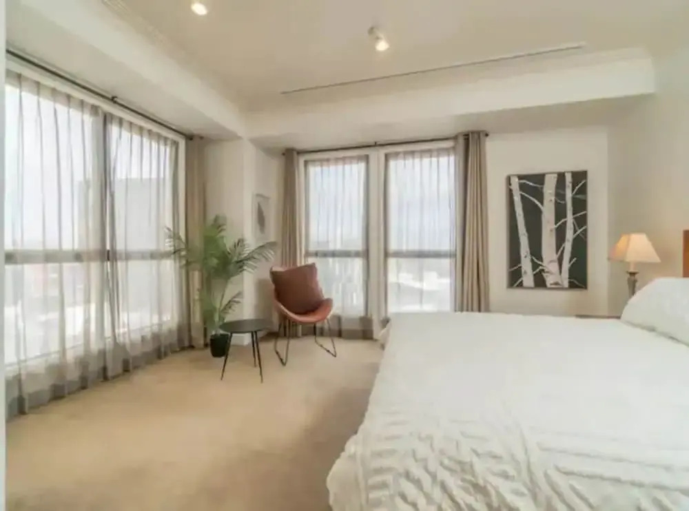 Spacious 1BR Apt Parking+Gym+Pool Zodiak Stays