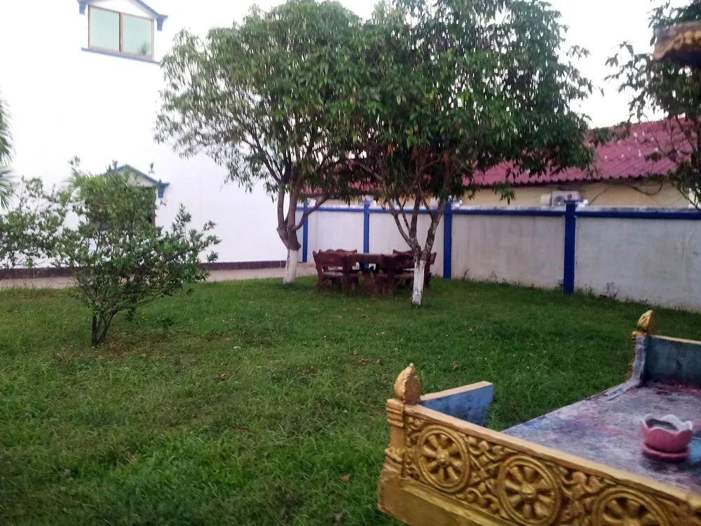 Eos Oceanfront Hotel