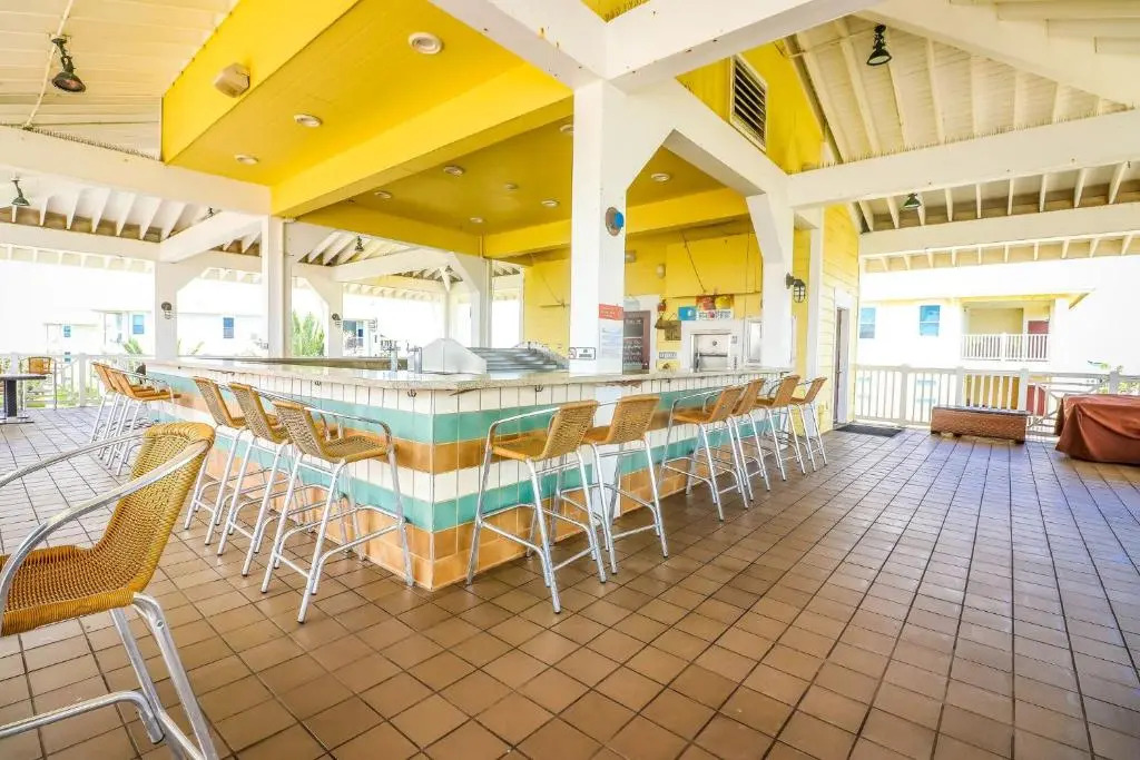 Stunning Sunsets Steps from Pool Lazy River Ocean Bay Views