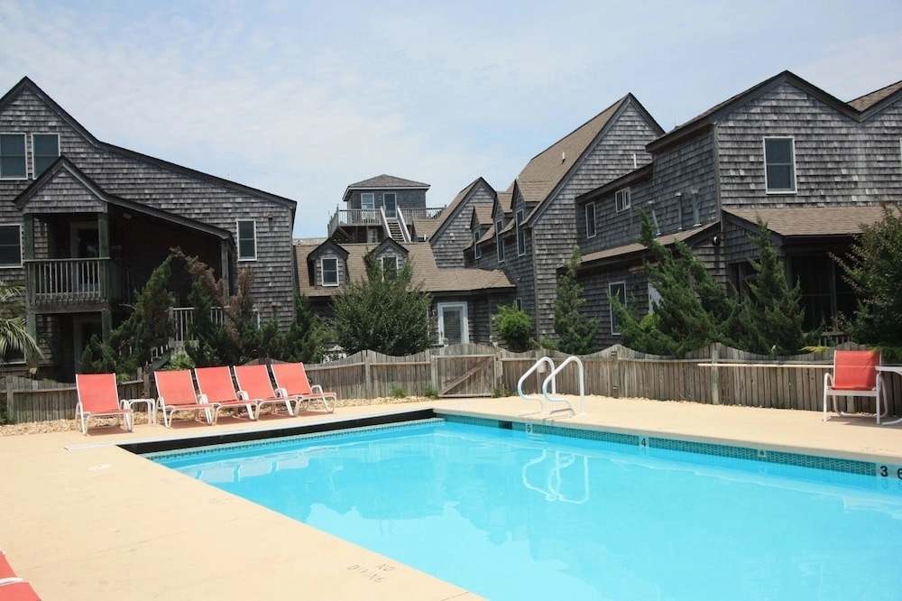 Courtyard Villas On Silver Lake