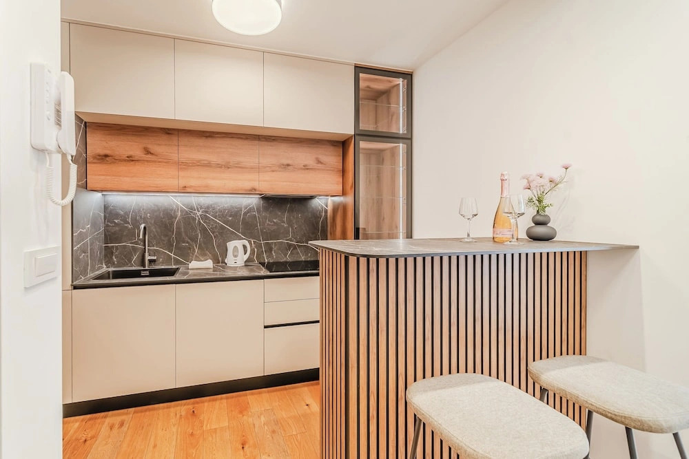 Aurora Park View Apartment