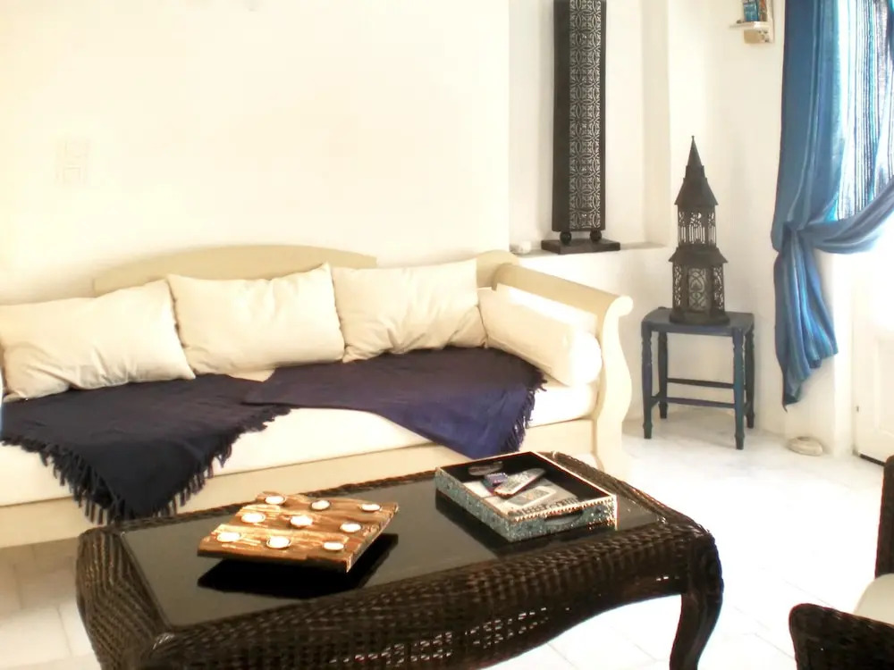 Villa With 2 Bedrooms in Paros, With Wonderful sea View, Pool Access,