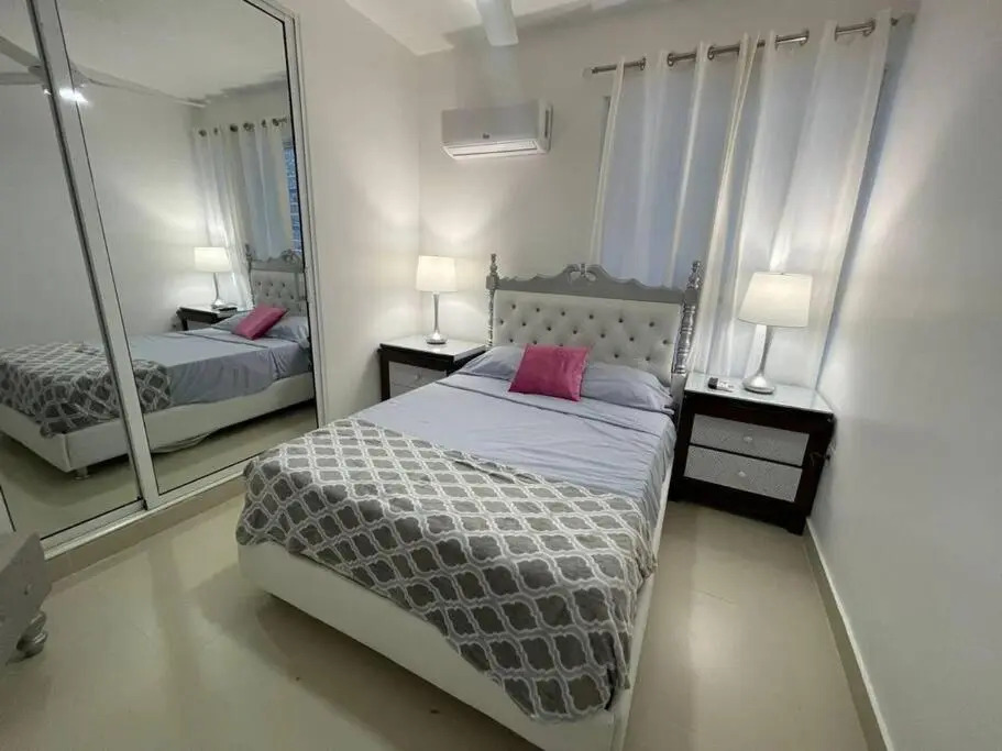 C1 Moderno-Hermoso apart completo con terraza