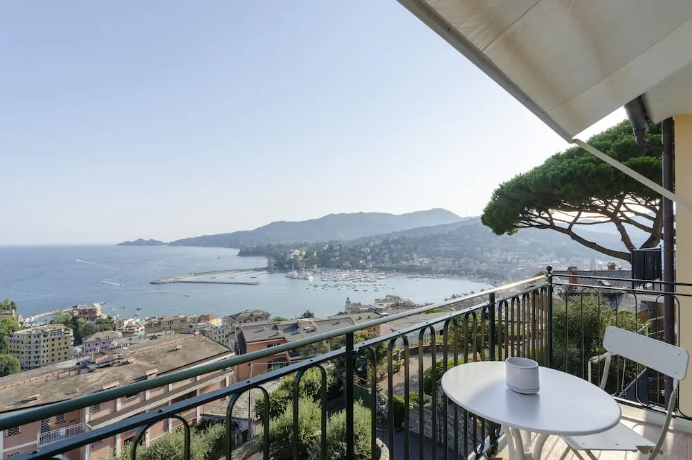 JOIVY Spectacular Sea View Apt For 5 W/Terrace