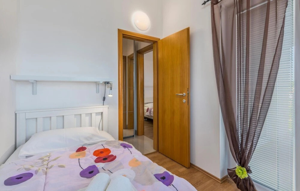 Amazing Home in Kornic With Outdoor Swimming Pool, Wifi and 6 Bedrooms