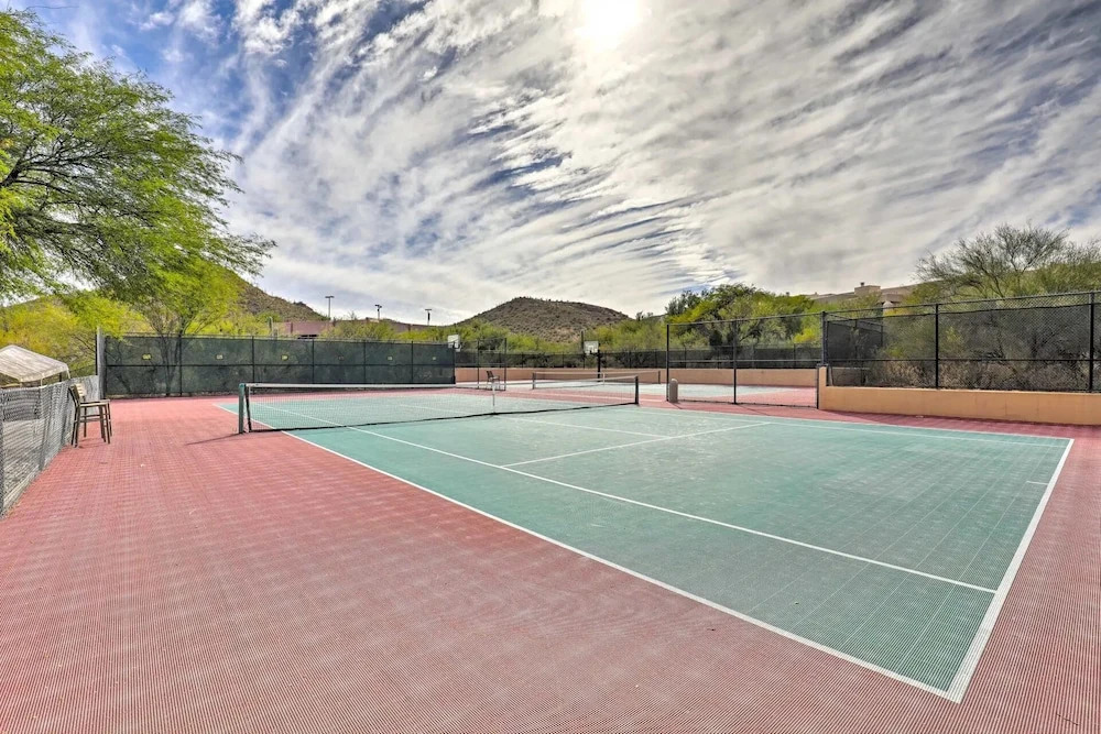Tucson Studio w/ Golf Course & Tennis Access!