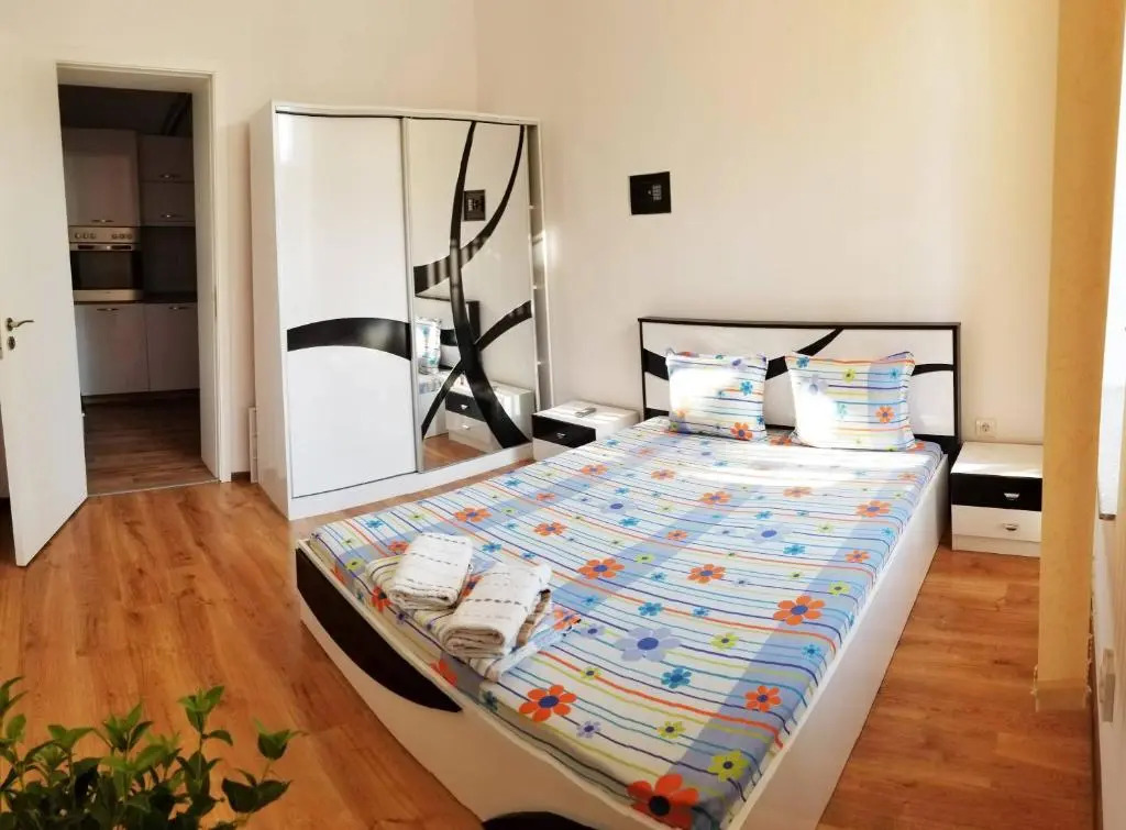 River Port Apartment 1