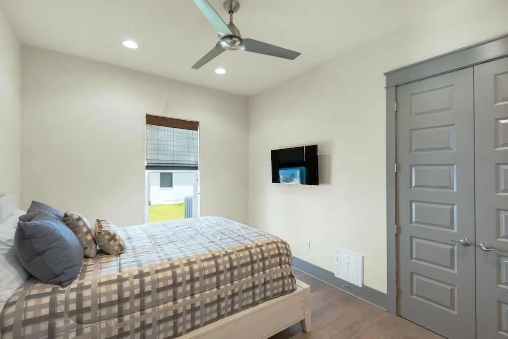 Shore Thing Getaway by RealJoy Vacations
