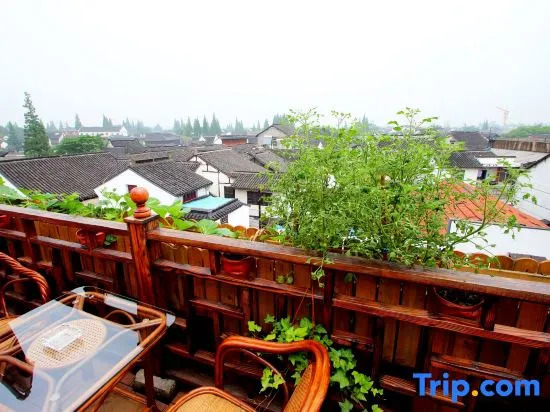 Yiyun Boutique Hostel