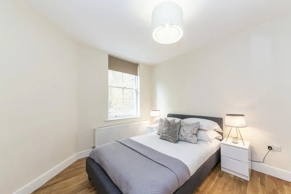 Modern Two Bedroom Apartment in Hammersmith -205a