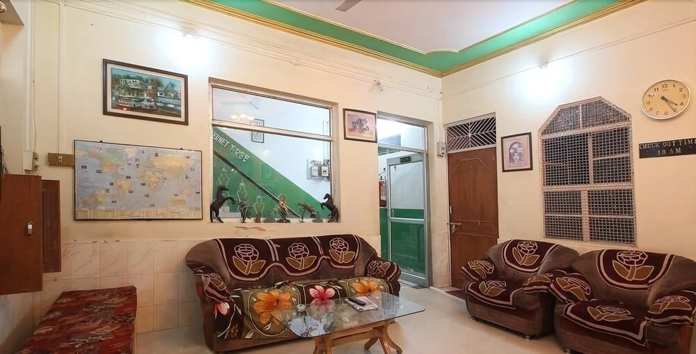 Shri Sai Kripa Guest House