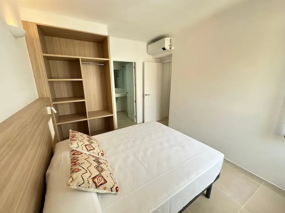 Arago 272 in Roses With 2 Bedrooms and 2 Bathrooms