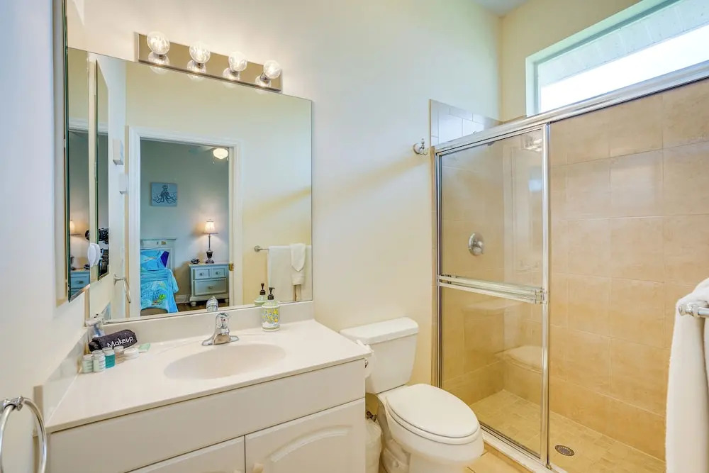 Cape Coral Home on Caloosahatchee River w/ Pool!
