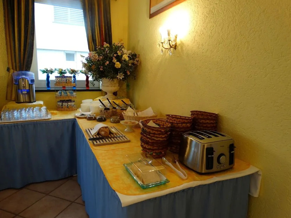 Hotel Excelsior