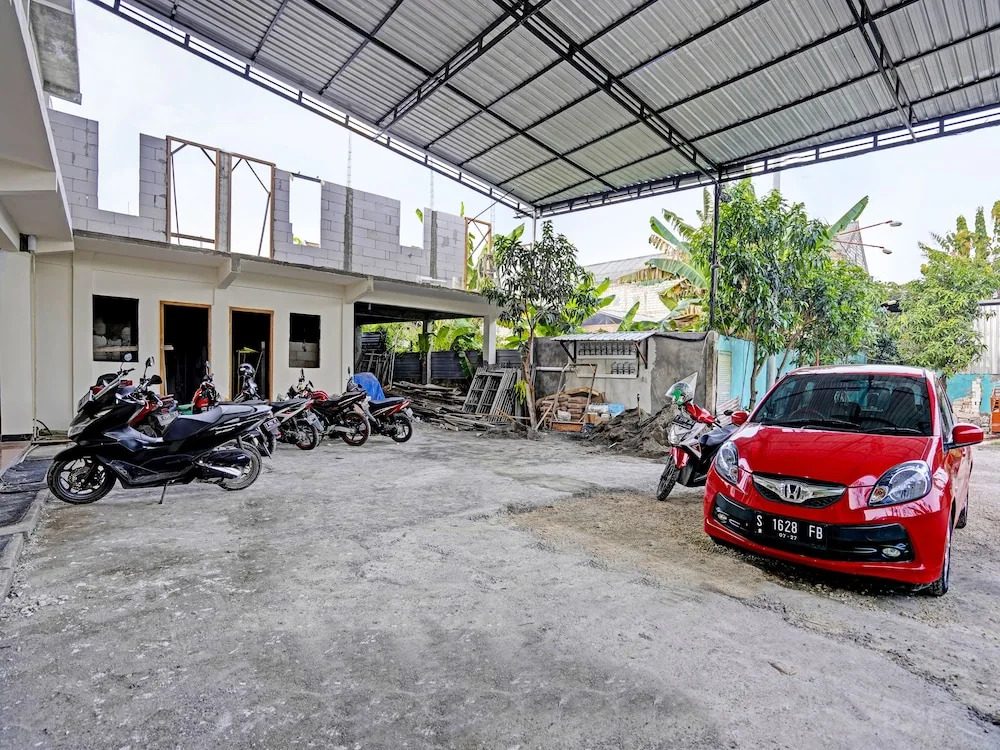 Grand Hagawa Syariah near Alun Alun Lamongan RedPartner
