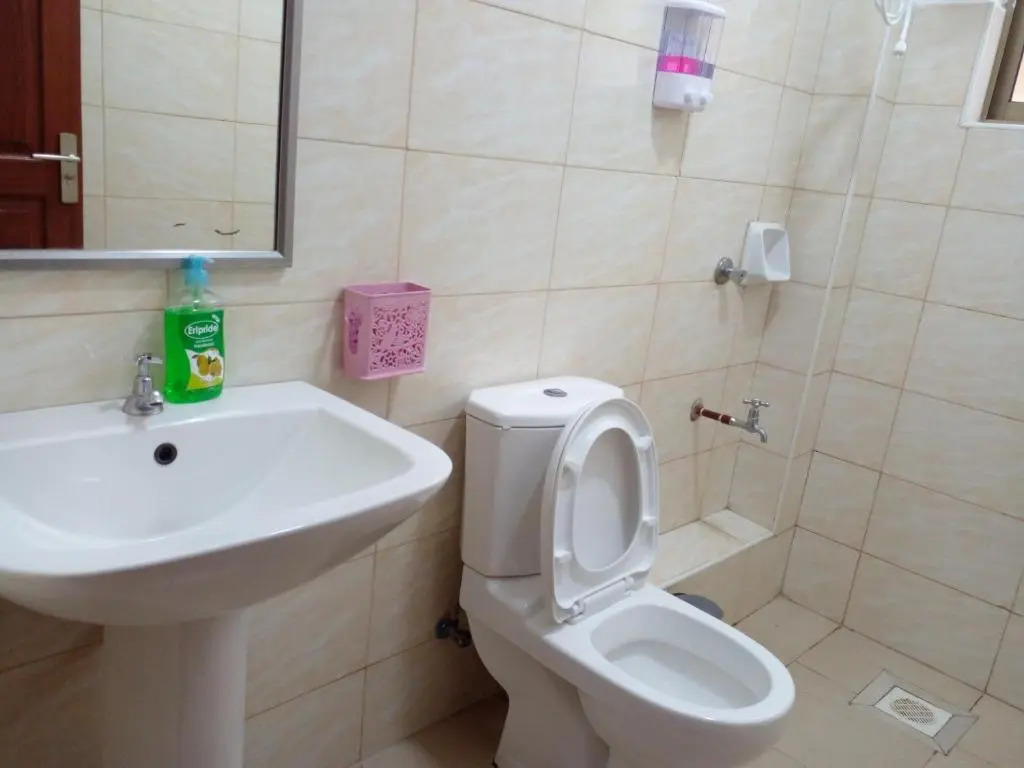 Peaceful 1 bedroom condo at Greatwall Gardens