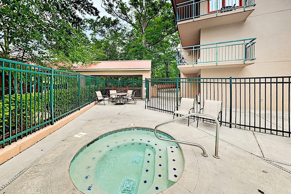 Bon Air #B3062 - 2 Br Condo