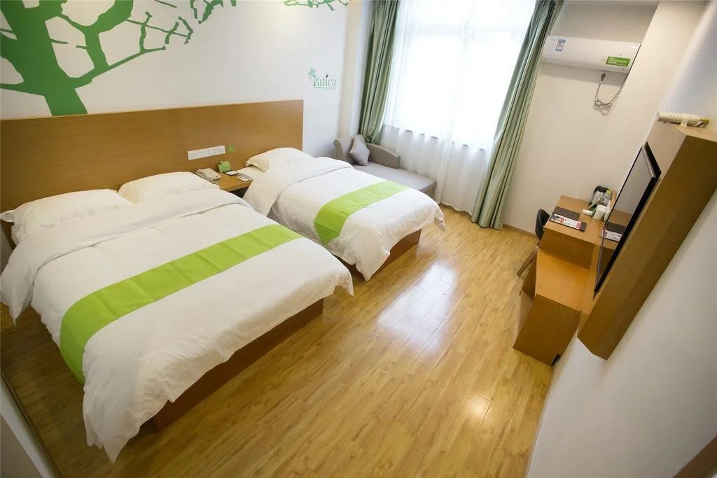 Vatica TianJin JingHai District Bus Station Home World Plaza Hotel