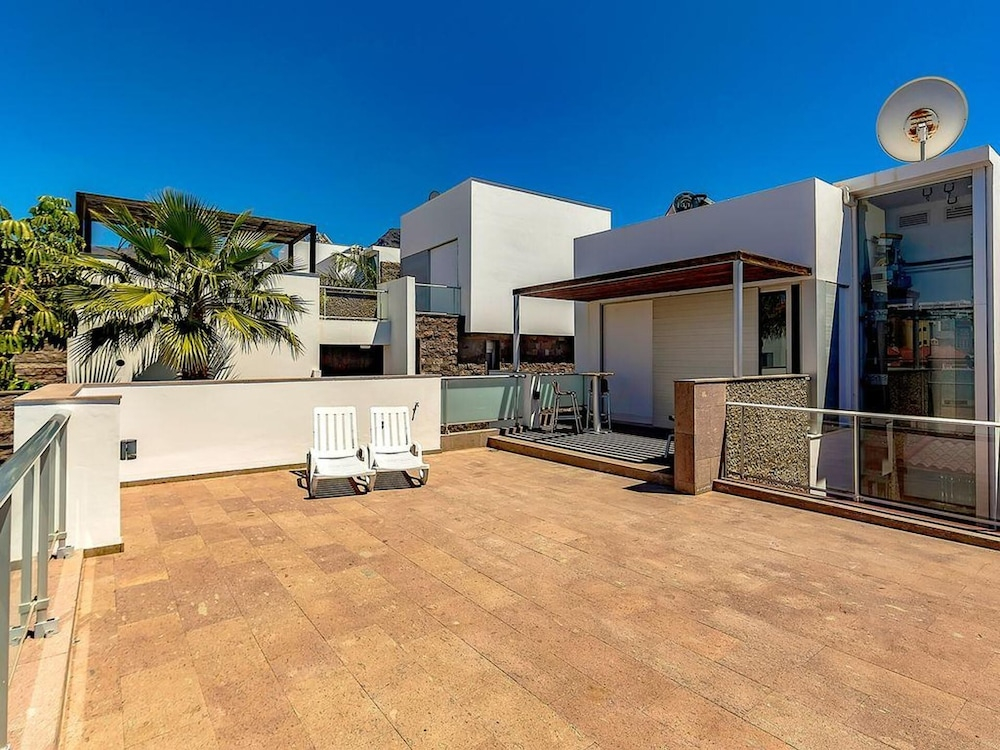 Villa in Costa Adeje