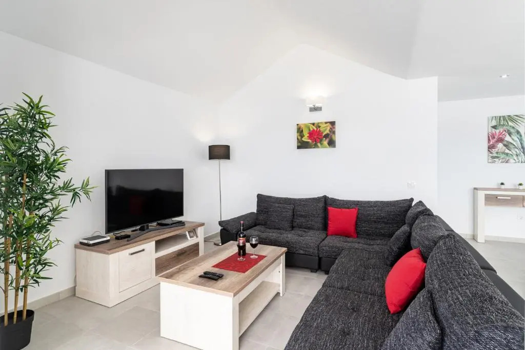 Villa Rossa - Villas Now - LH215 By Villas Now Ltd