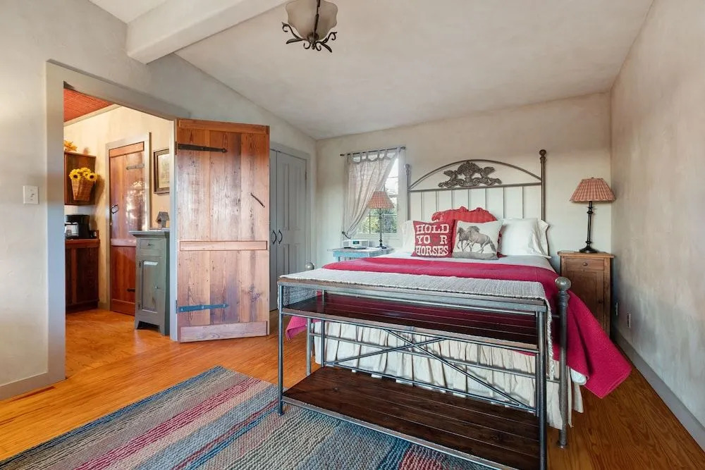 Chula Vista 1 Bedroom Cabin by RedAwning