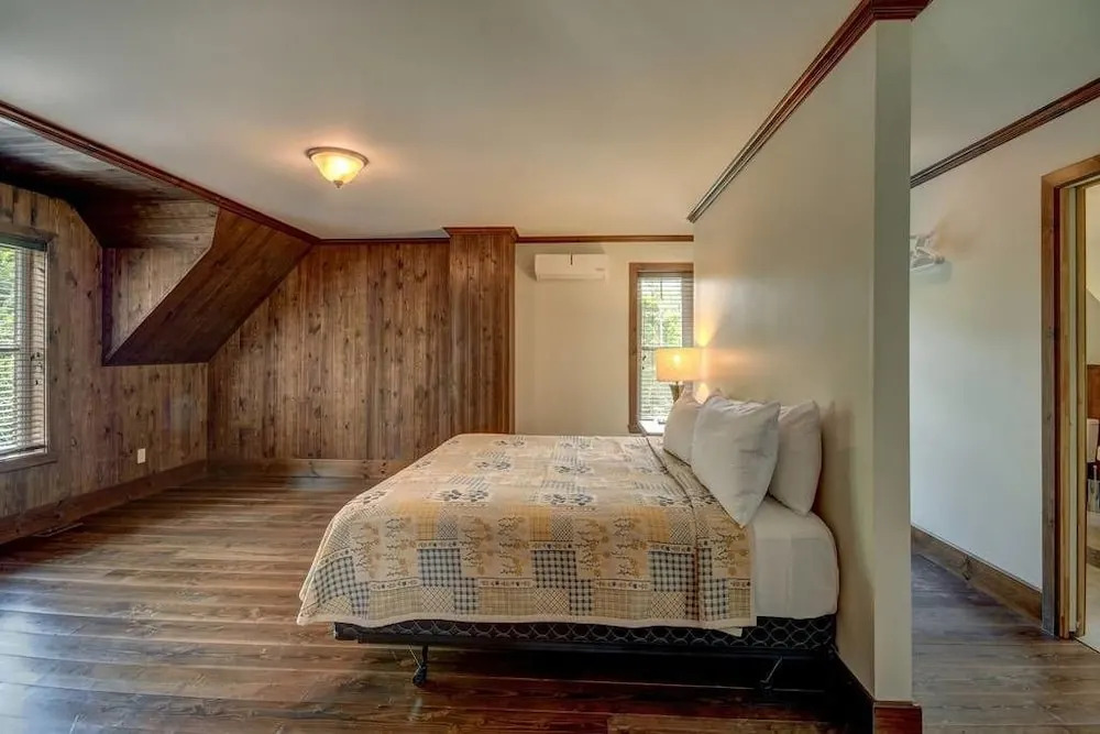 Chalet Phoenix