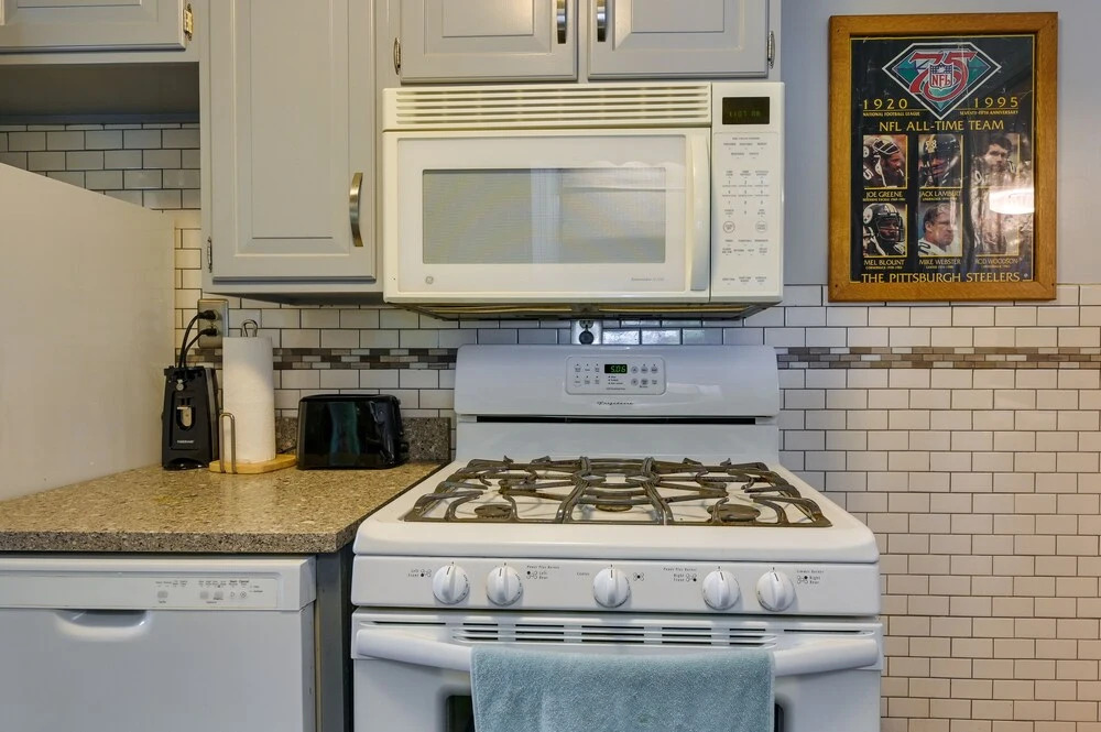 Cumberland Cottage w/ Screened Porch + Fire Pit!