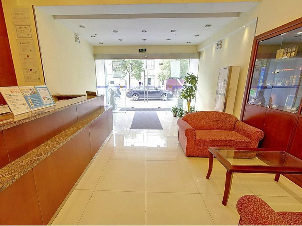 Hanting Express Hotel Shanghai Minsheng Road