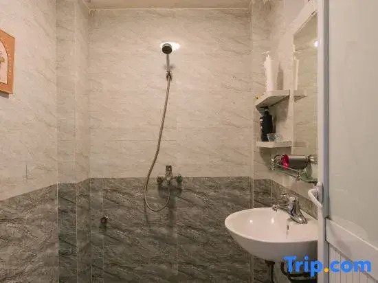 Hi.Home Bellevie–Lakeview Escape in Ha Noi Old Quarter