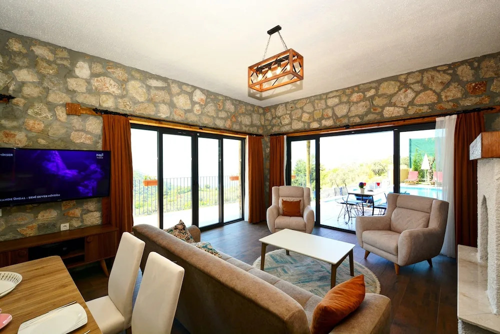 Private Villa Oliver With View Ideal Spot for a Honeymoon or Romantic Trip