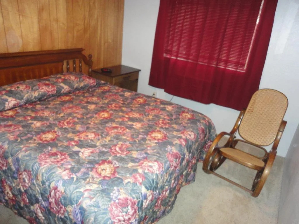 Empire Motel