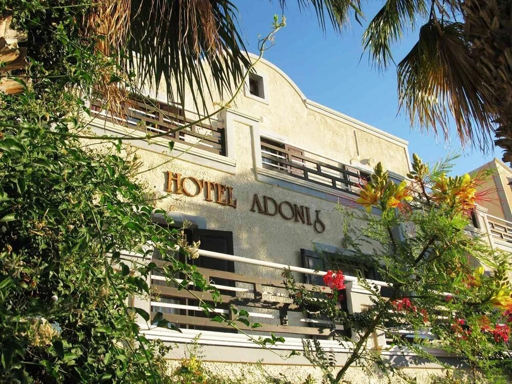 Hotel Adonis