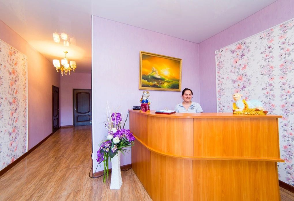 Kristall Guesthouse