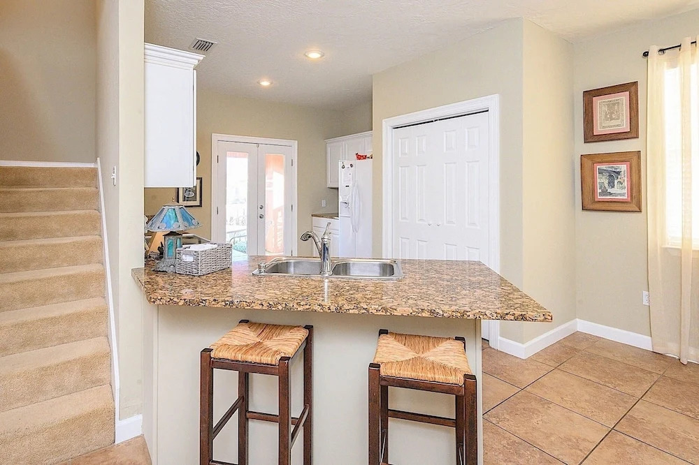 New Listing! Points Of View , Steps To Beach 6 Bedroom Home