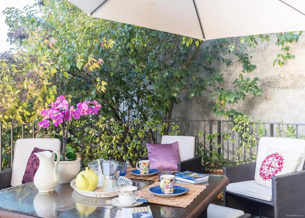 Varenne Open Terrace and Private Parking