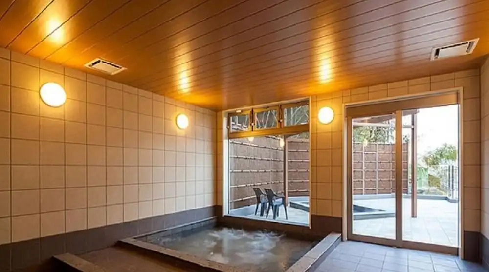 Ryokan with natural hot springs and okonomiyaki Miyajima-an Hiroshima