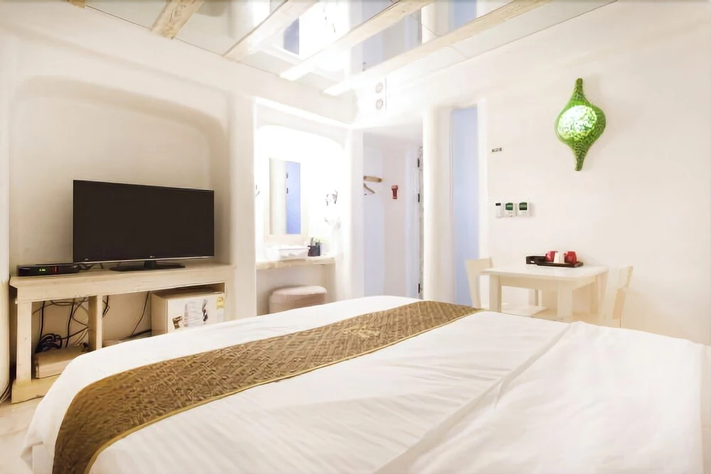 M Hotel