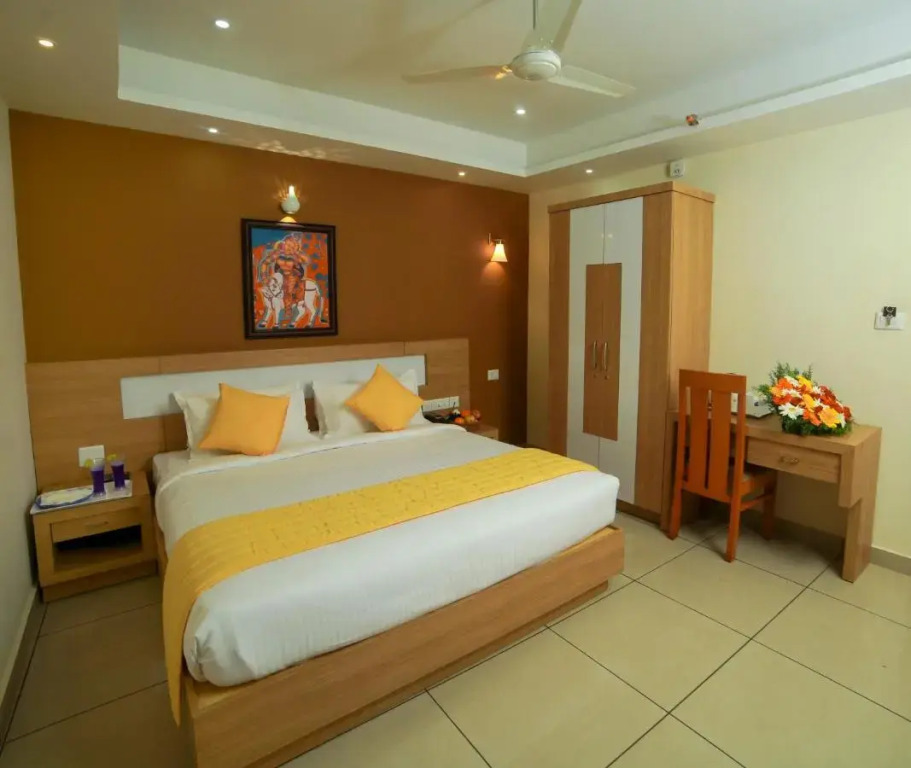 Treebo Sree Varshavilas Regency, 500 Mtrs From Guruvayoor Temple