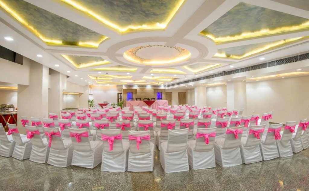 Hotel Yash Regency