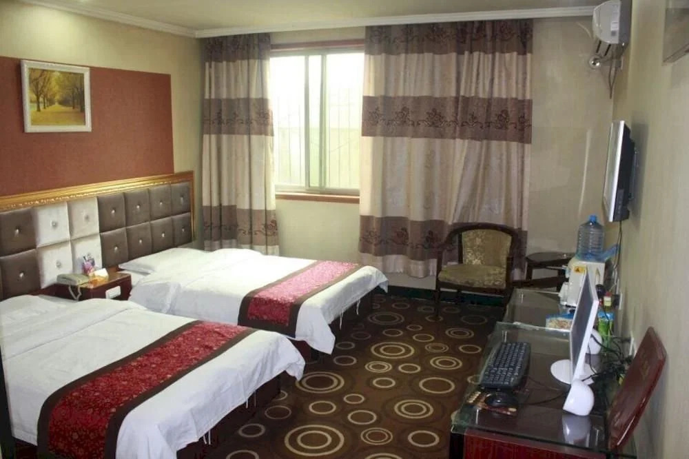 Greenlang Hotel Chain