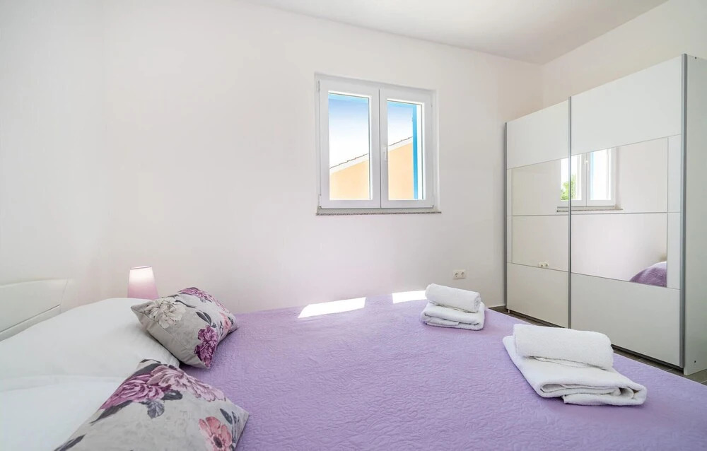 Amazing Home In Maslenica